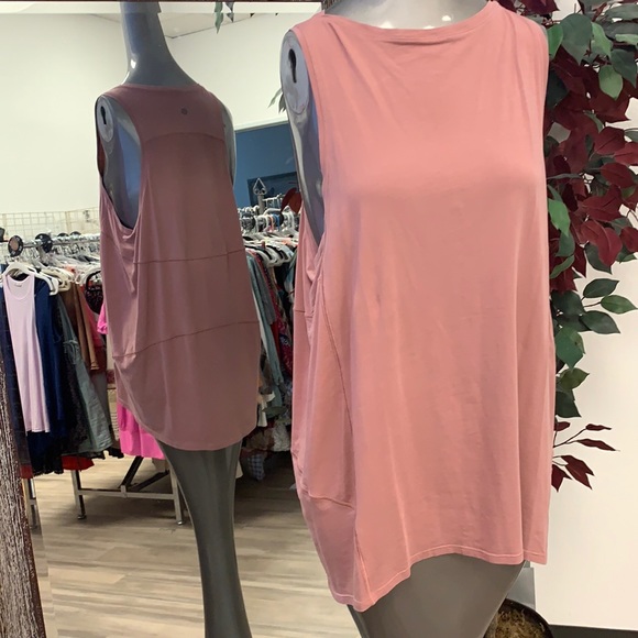 EUC lululemon Athletic Tank Top - Picture 1 of 4